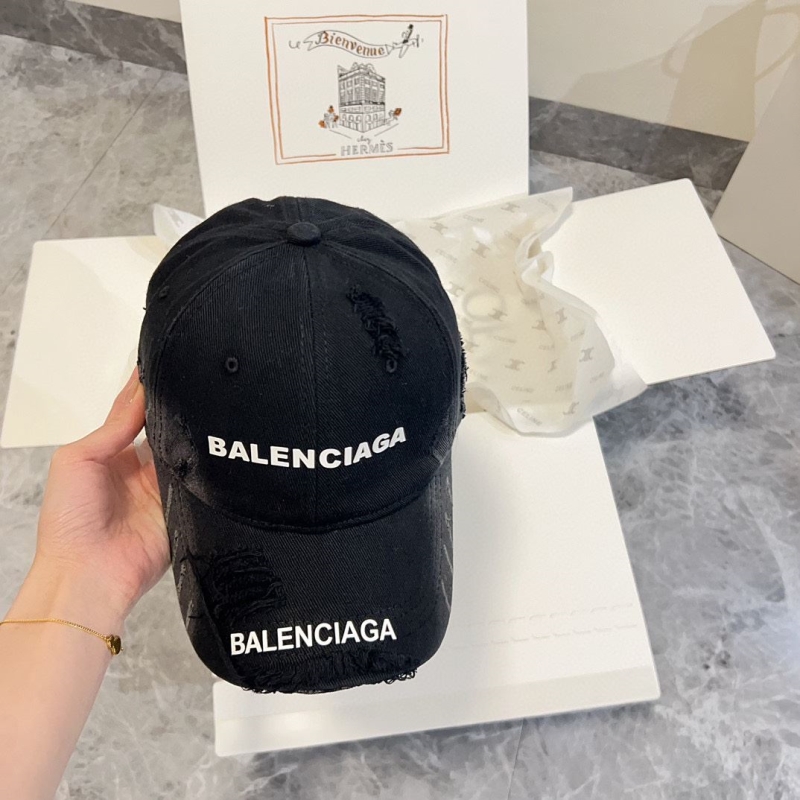 BALENCIAGA